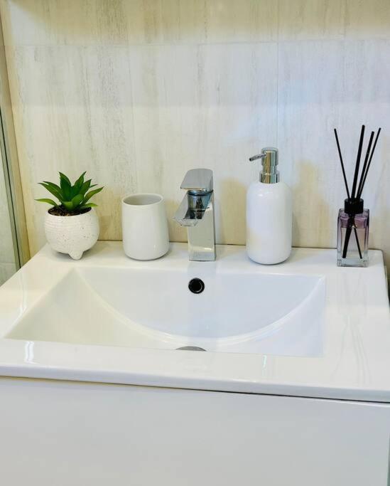 Cozy 1Br Apartment•Central•Quiet Βουκουρέστι Εξωτερικό φωτογραφία